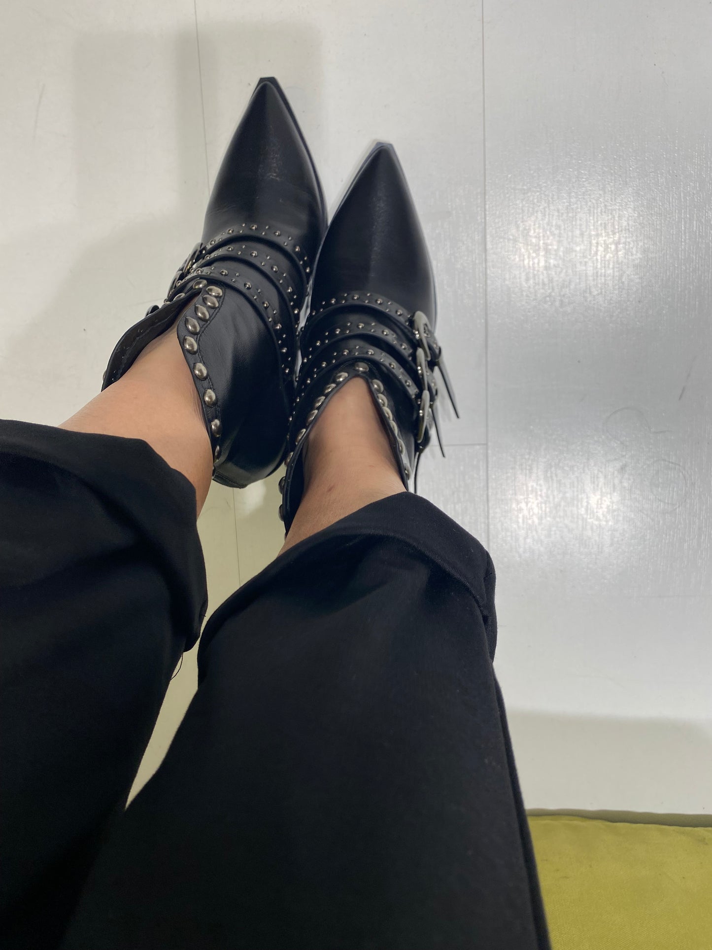 Stivaletto Tex Borchiato di Pelle