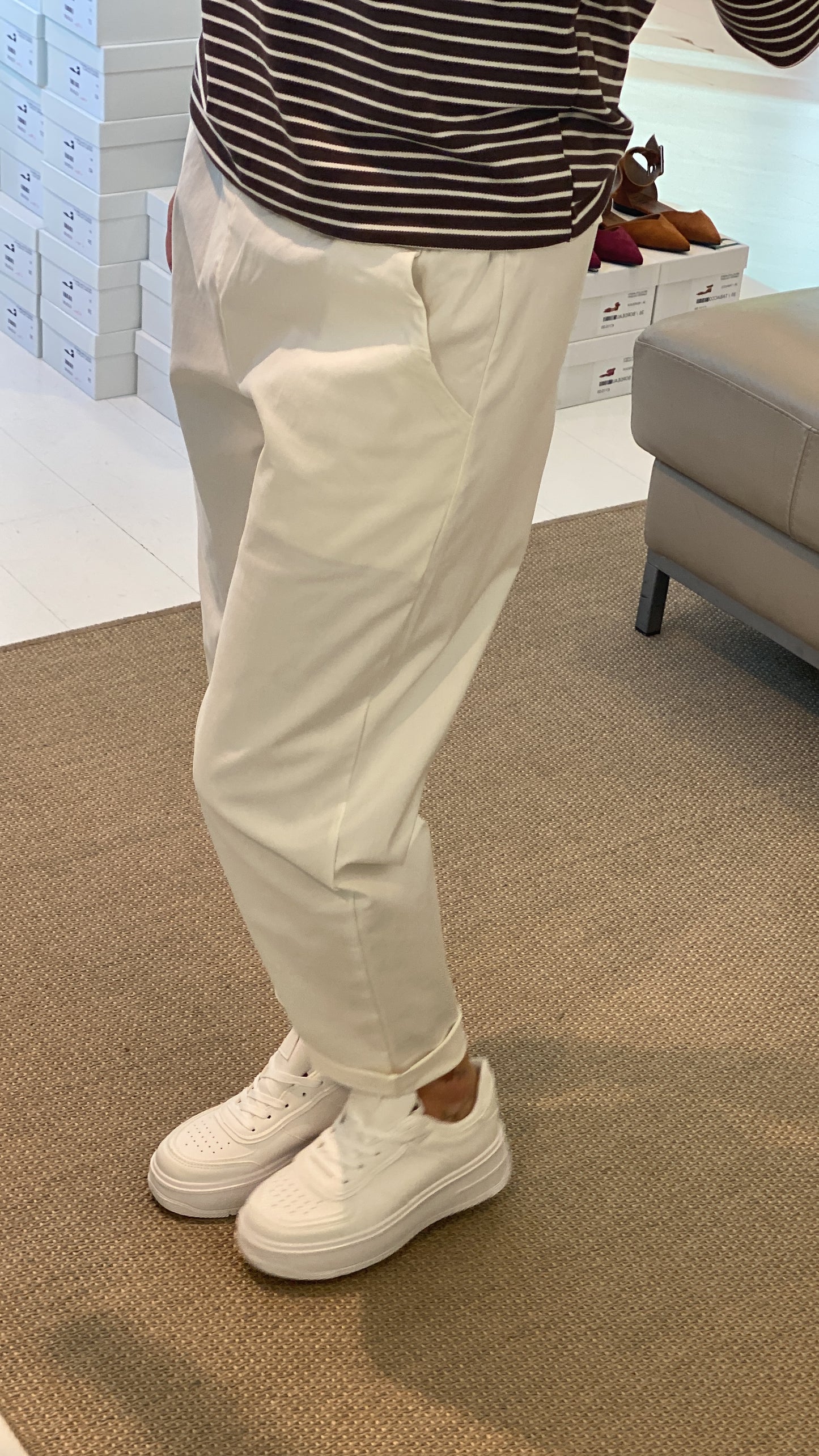 Sneakers scarpa, tutto Bianco con suola alta in gomma, décolleté