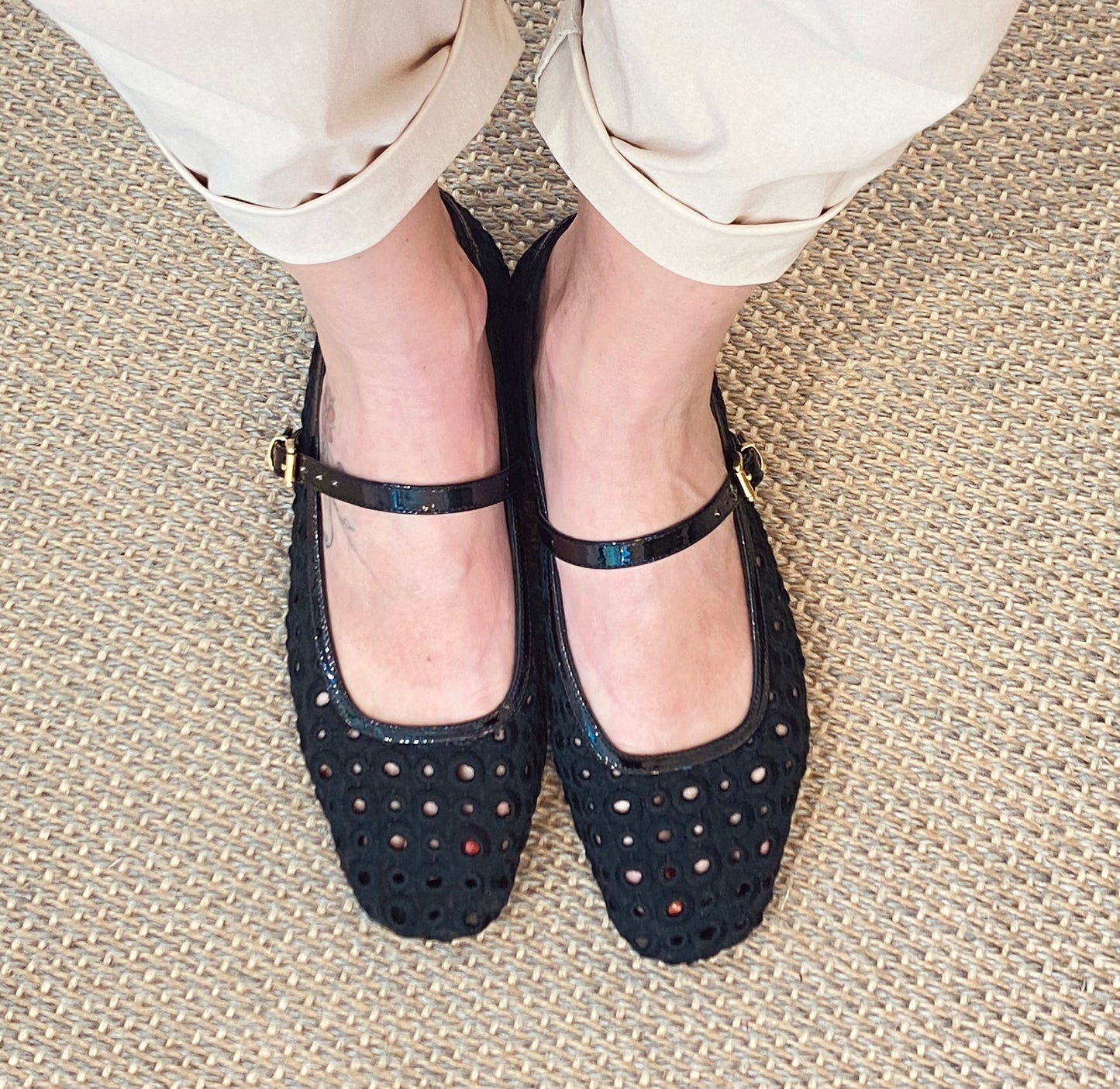 Ballerine décolleté mary jane di pelle e pizzo San Gallo colore nero