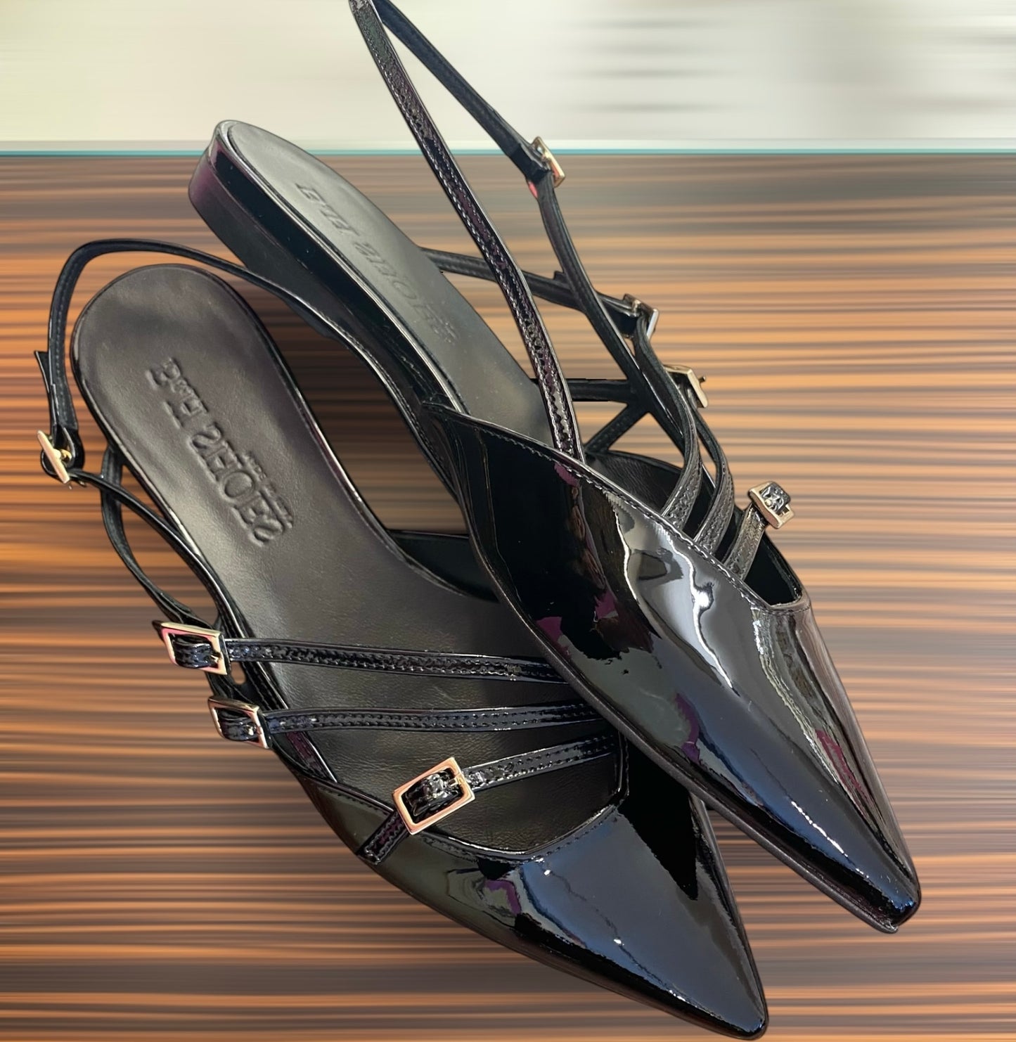 Sandalo Slingback di Pelle Vernice Nera, h.1cm.
