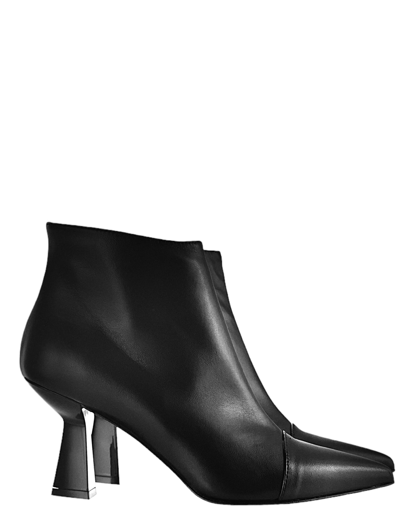 Stivaletto di Vera Pelle con Tacco Sette Stiletto