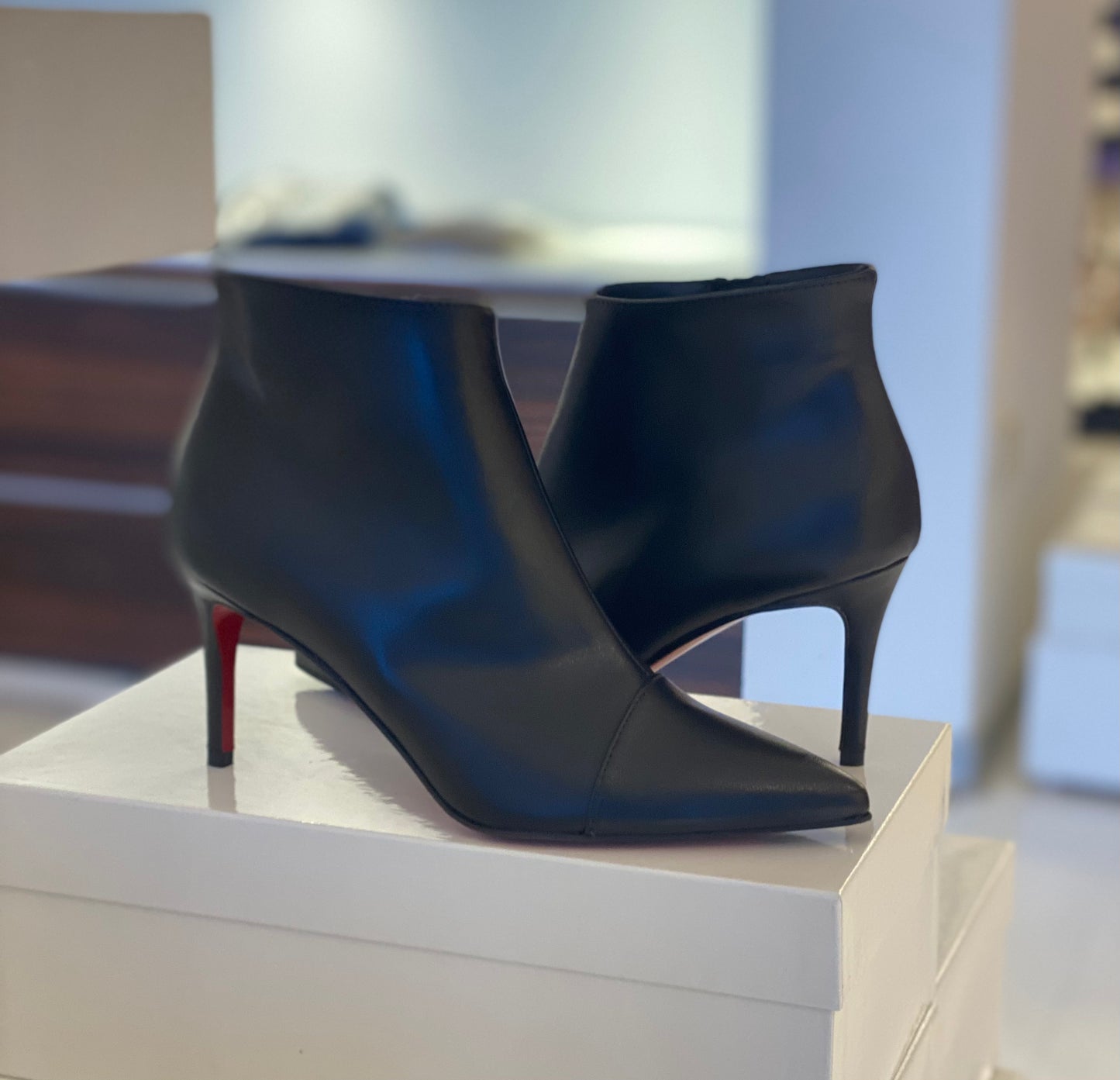 Stivaletto pari gamba di pelle nero