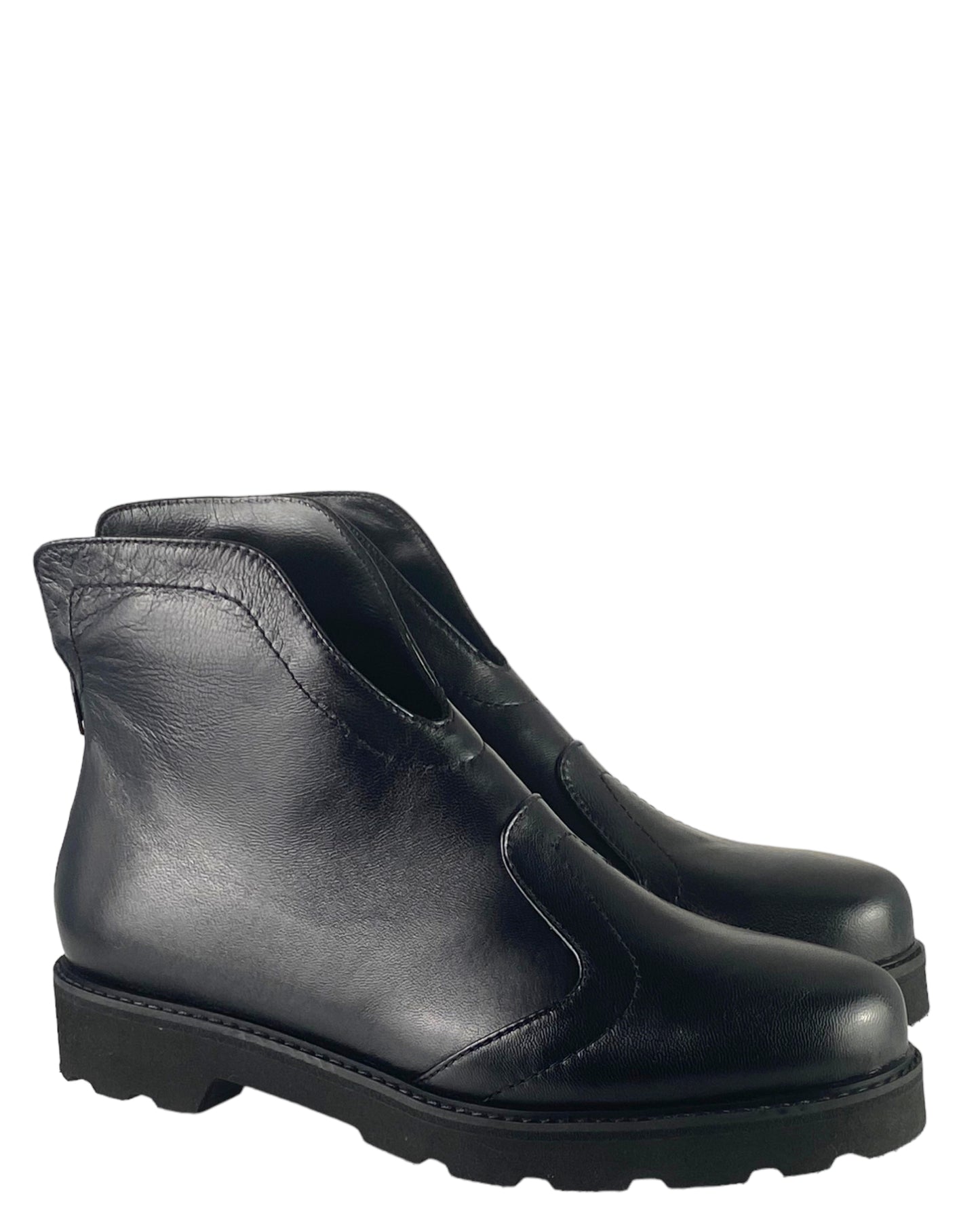Stivaletto di Vera Pelle con Zip e suola in Gomma