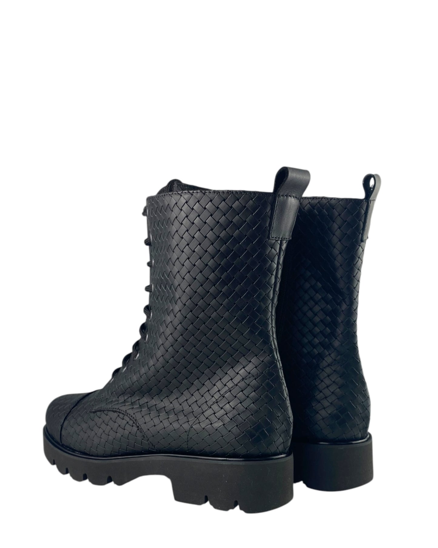 Stivaletto Anfibio di Pelle nero intrecciato