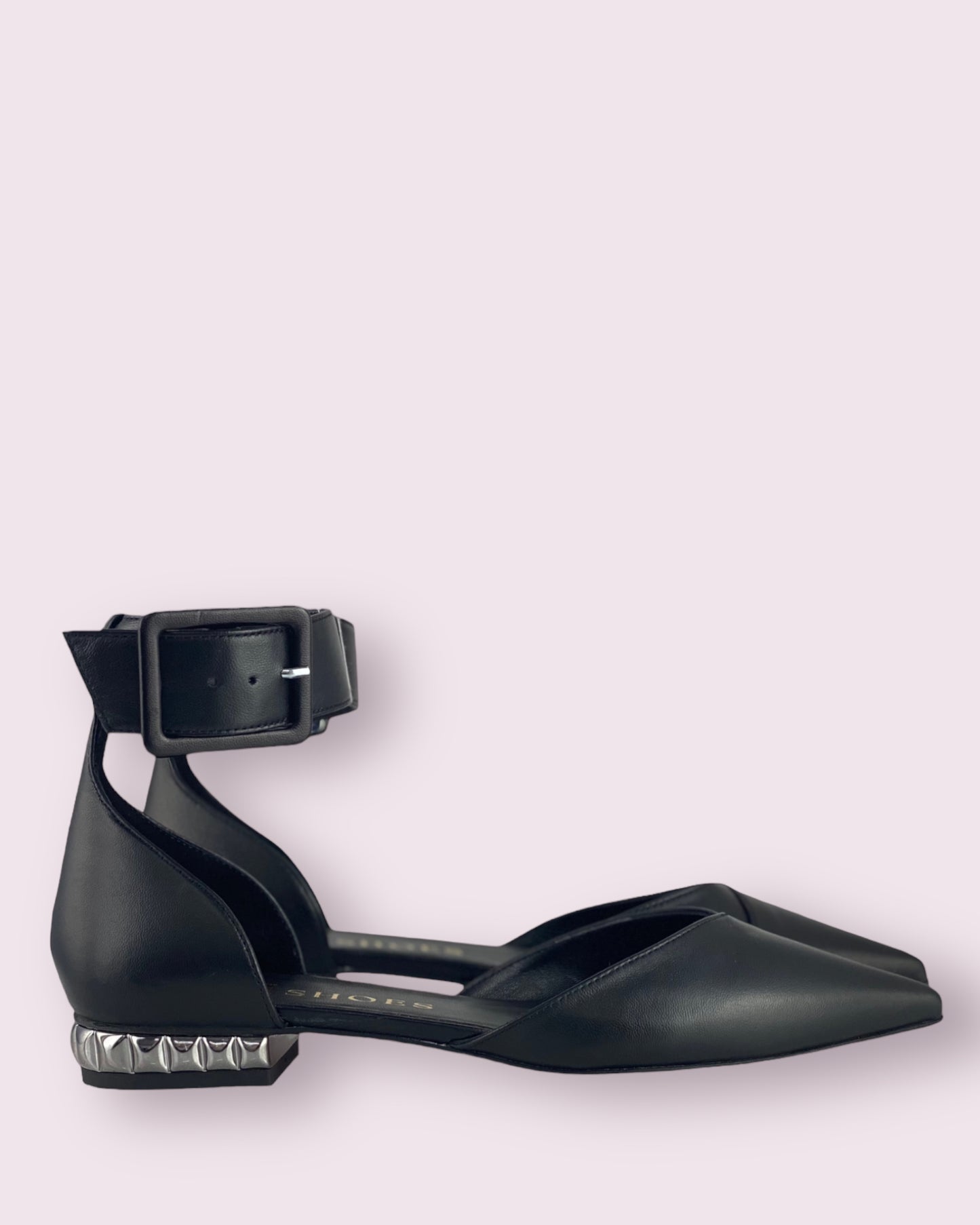 Sandalo Nappa nera a punta con tacco smalto argento flat