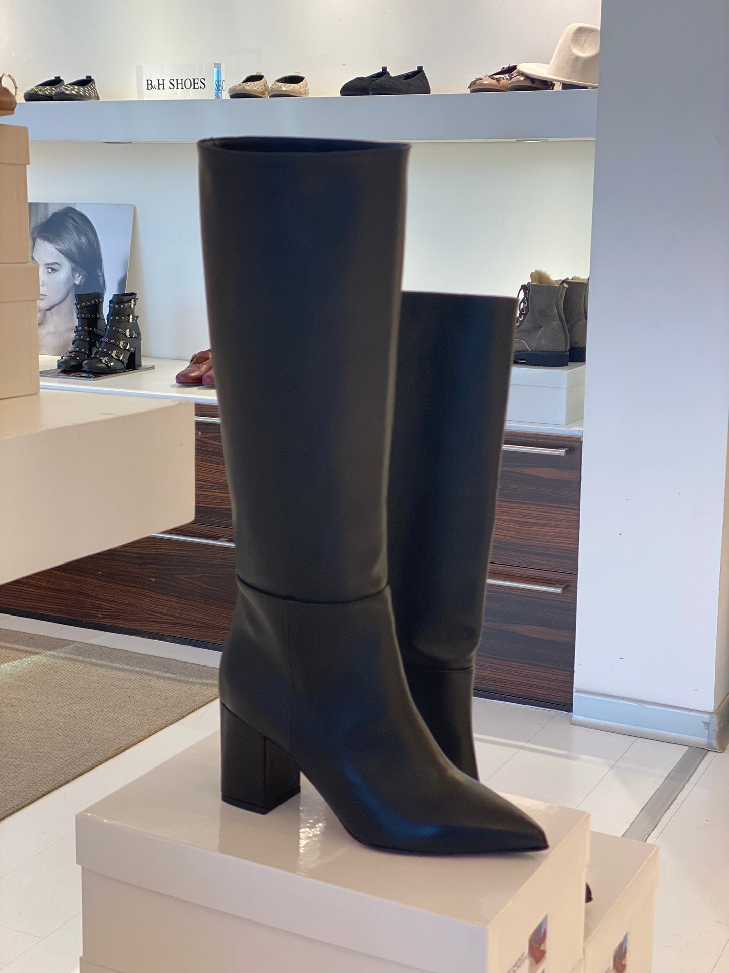 Stivale Donna Tubo di Pelle Nero
