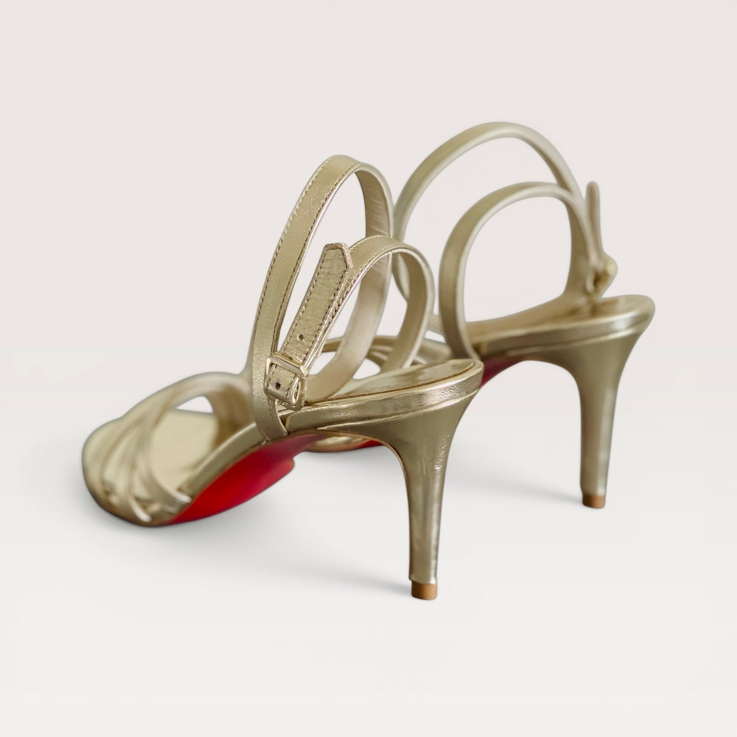 Sandalo pelle e specchio oro/platino h.7 cm.