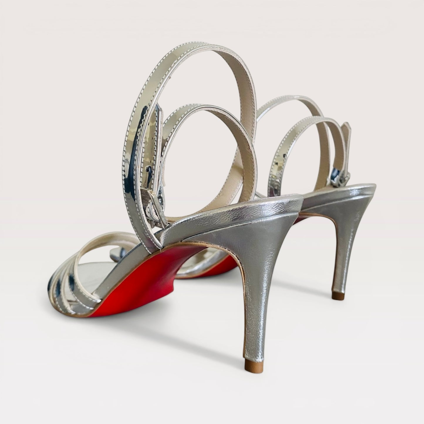 Sandalo pelle e specchio argento h.7 cm.