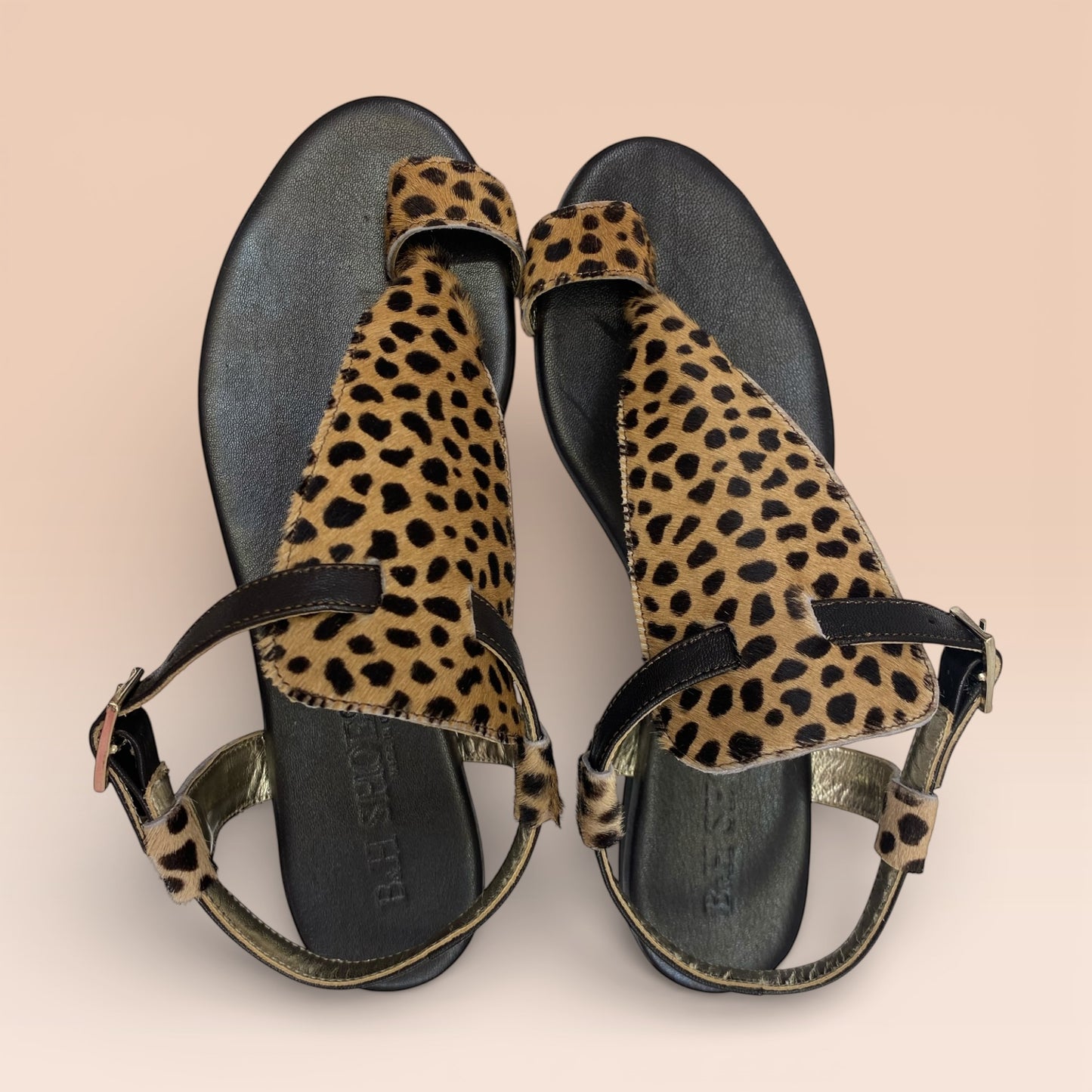 Sandalo di pelle cavallino maculato con infradito