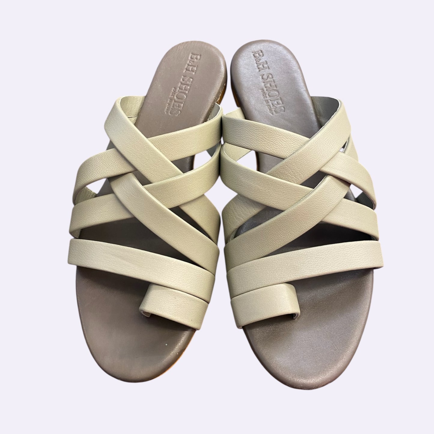 Sandalo pelle con infradito colore verde neutro