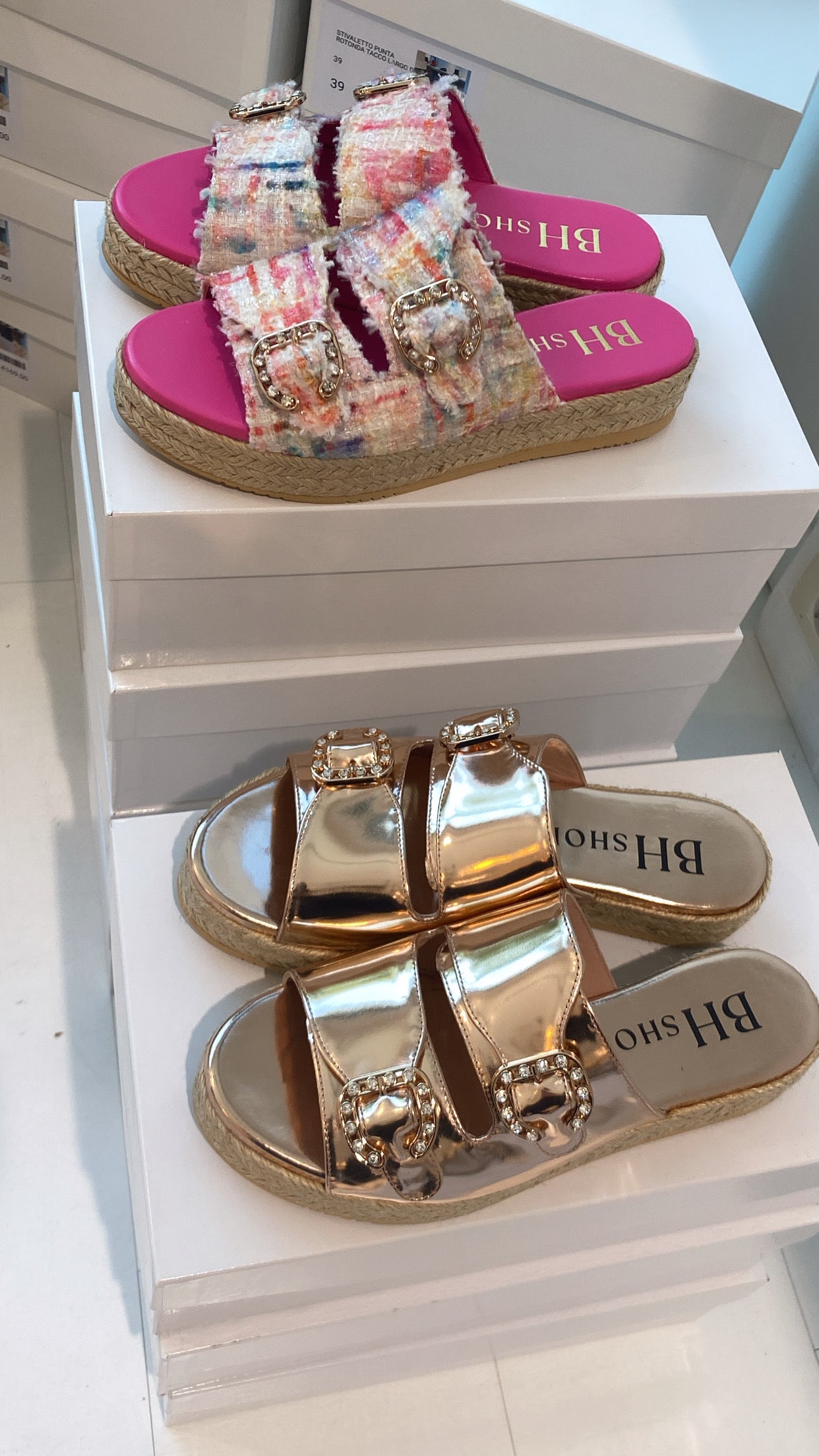 Sandalo Minos Fucsia di Pelle e Tessuto